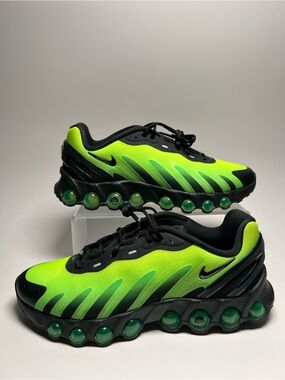 Nike Air Max DN8 AMD Green Strike Running Sneakers HQ4681-010 Mens Size 9.5 NEW